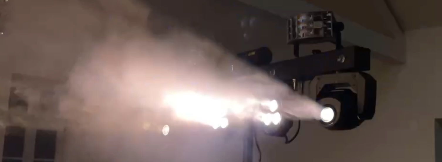 Moving Head im Hazer-Nebel