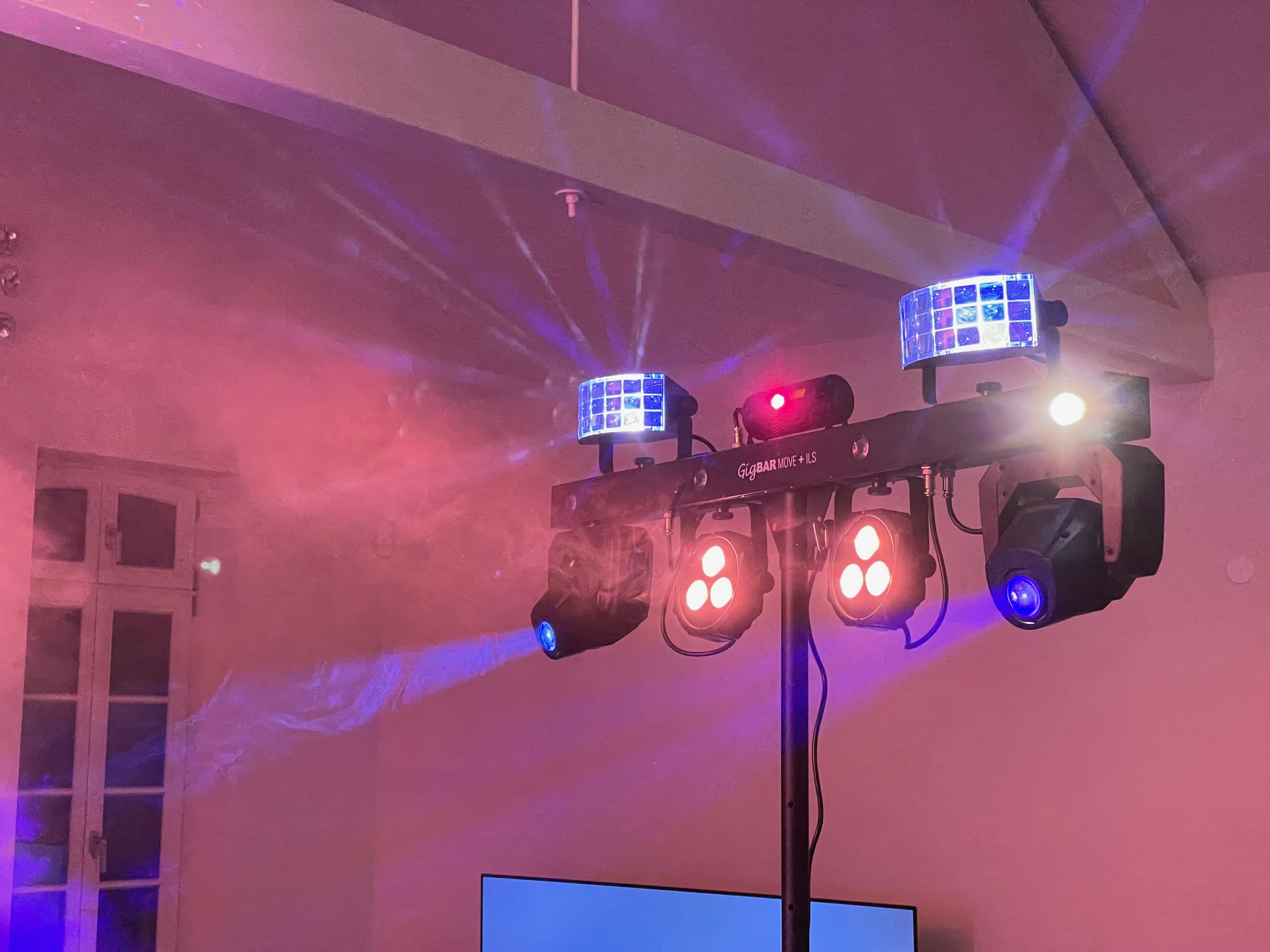 Chauvet GigBAR Move ILS – komplette Anlage im Einsatz